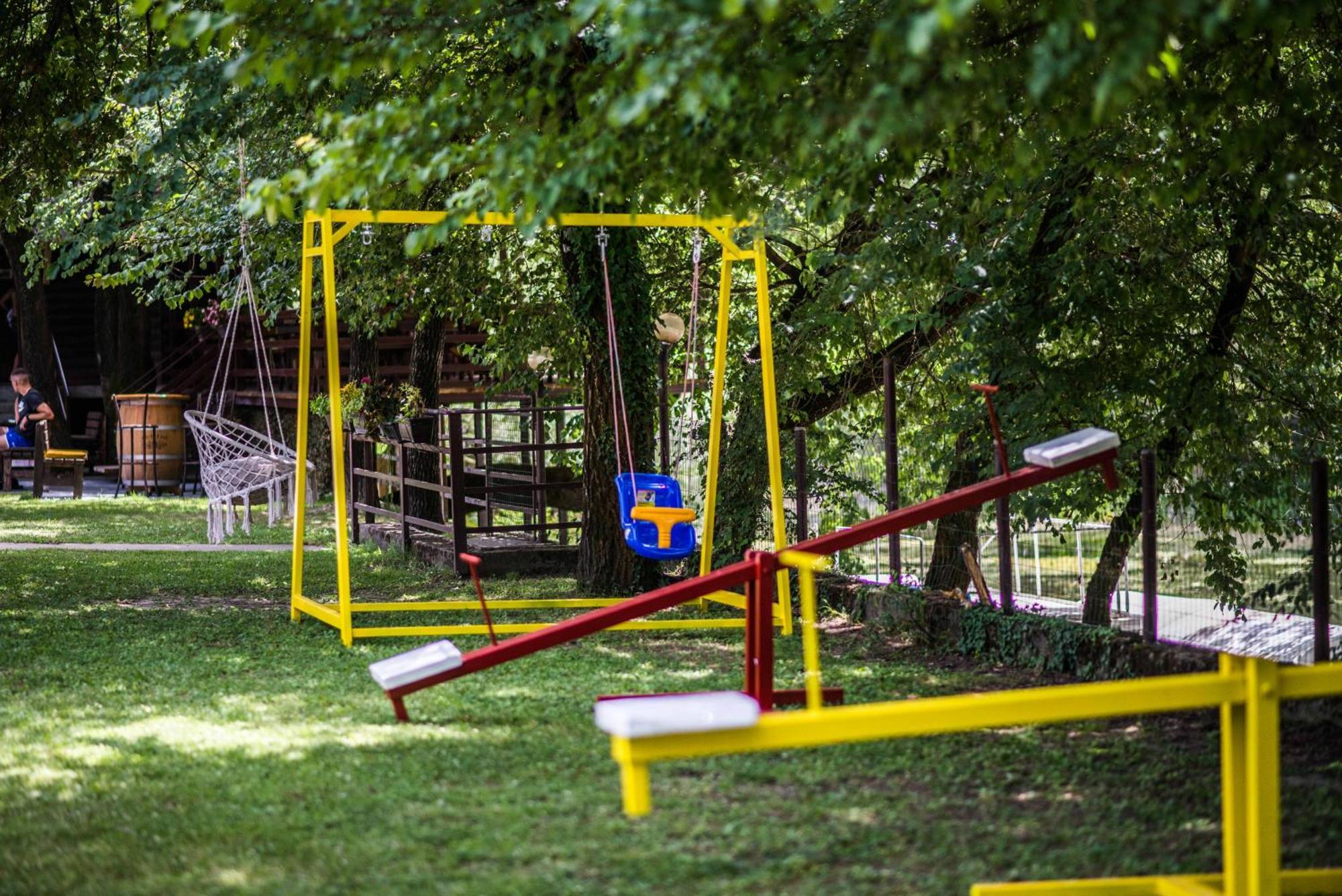 Wooden Village Resort Ponari Екстер'єр фото