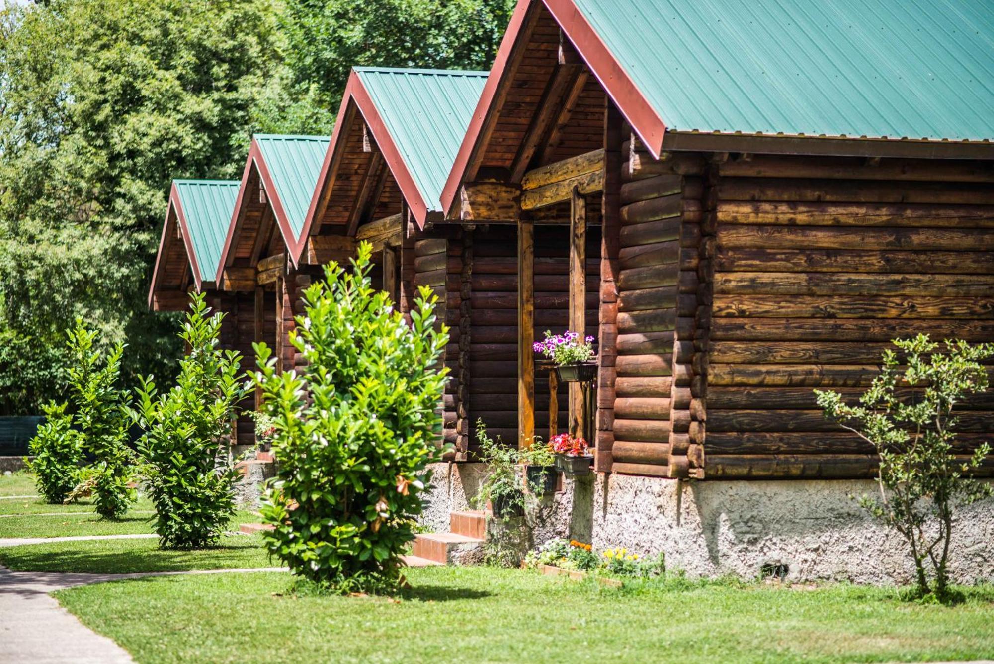 Wooden Village Resort Ponari Екстер'єр фото
